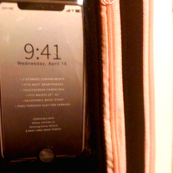 Jessica Simpson Fannie Pack Dual Pocket Running Waist Pack - Picture 3 of 3